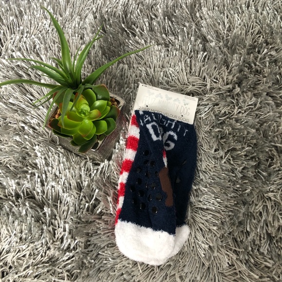 Feliz Naughty Dog 2-PACK MICRO VELOUR SLIPPER SOCK - Picture 6 of 6